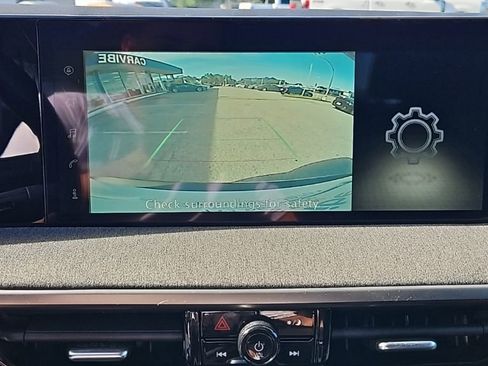 Used 2025 Nissan Kicks SV image 21