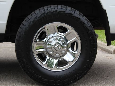 Used 2024 RAM 3500 Big Horn AWD/4WD image 26