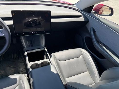 Used 2025 Tesla Model 3 Long Range image 11