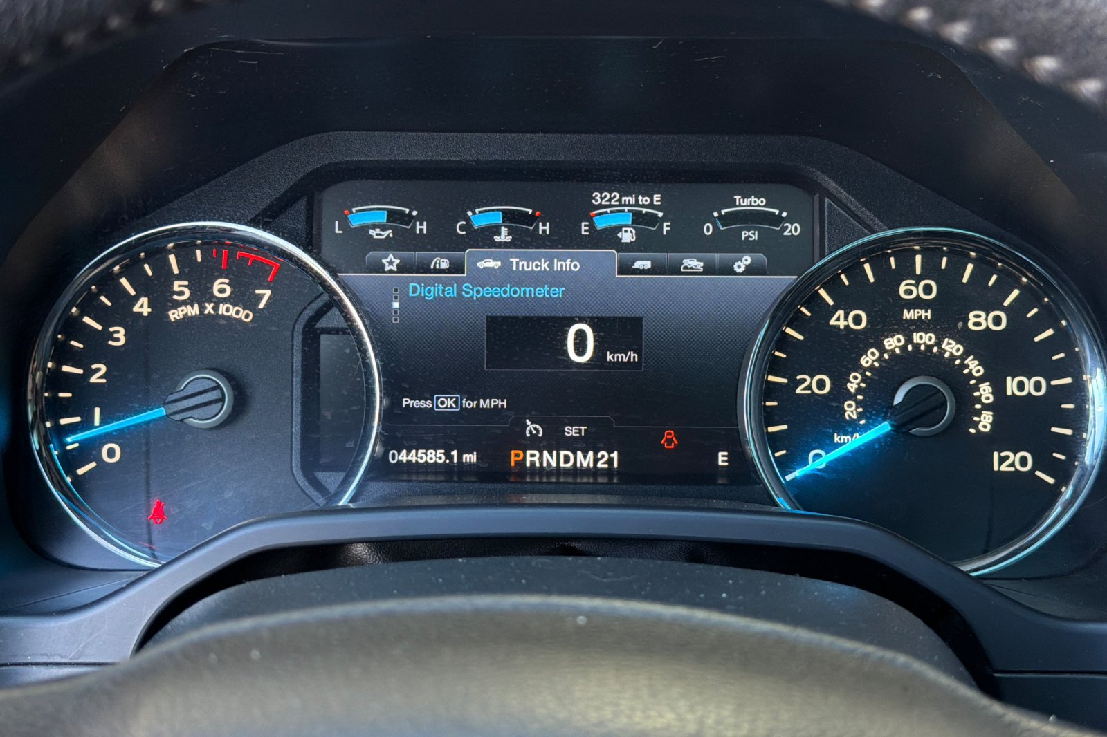 Used 2015 Ford F150 Platinum w/ Max Trailer Tow Package AWD/4WD image 36