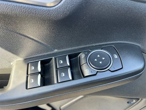 Used 2022 Ford Escape Titanium image 13