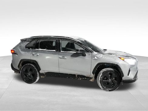 Used 2021 Toyota RAV4 XSE image 2
