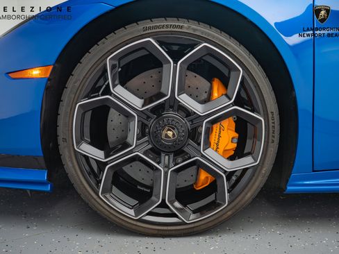 Used 2024 Lamborghini Huracan Tecnica image 35
