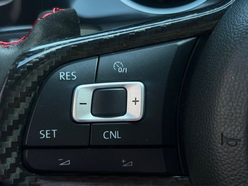 Used 2017 Volkswagen GTI Sport FWD image 32