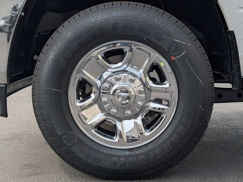New 2026 RAM 3500 Tradesman AWD/4WD image 4