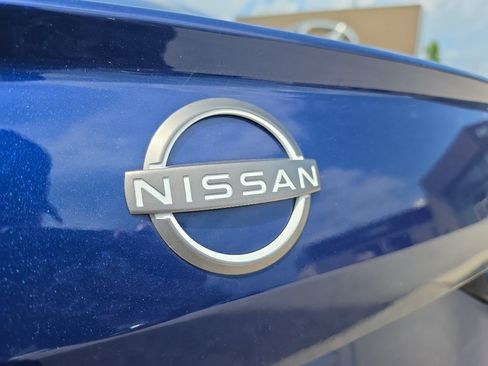 Used 2024 Nissan Altima 2.5 SR w/ SR Premium Package FWD image 15