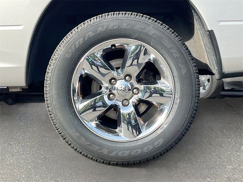 Used 2017 RAM 1500 Big Horn image 27