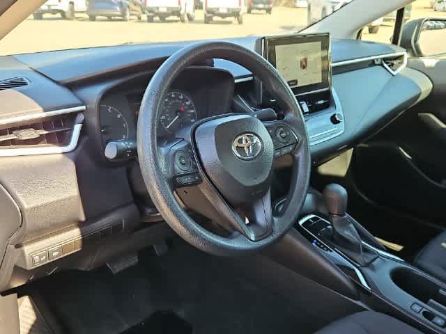 Used 2025 Toyota Corolla LE FWD image 10
