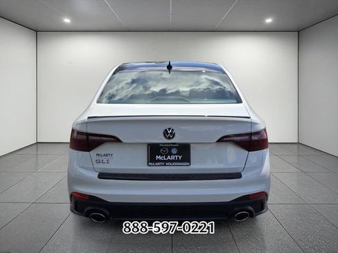 Certified 2024 Volkswagen Jetta GLI Autobahn w/ GLI Black Package FWD image 4