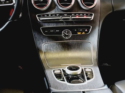 Used 2020 Mercedes-Benz C 300 Sedan image 28