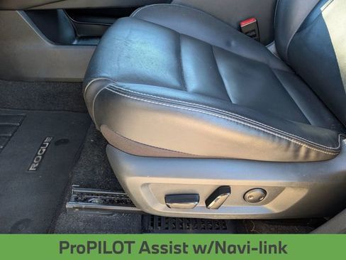 Used 2023 Nissan Rogue SL w/ SL Premium Package image 15