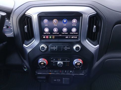 Used 2020 GMC Sierra 1500 SLE w/ SLE Value Package AWD/4WD image 8