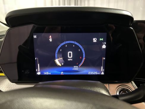 Used 2024 Chevrolet Trax LT w/ Sunroof Package image 16