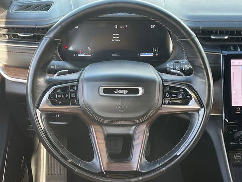 Used 2021 Jeep Grand Cherokee L Summit w/ Advanced Protech Group IV image 21