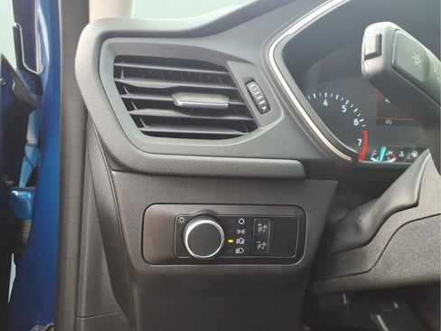 Used 2022 Ford Escape SE w/ Cold Weather Package AWD/4WD image 22