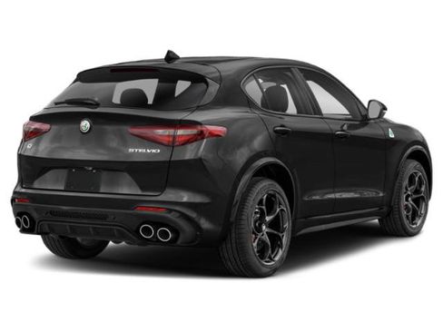 Used 2020 Alfa Romeo Stelvio Quadrifoglio AWD/4WD image 2