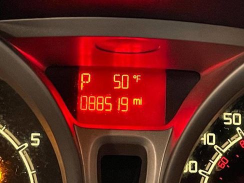 Used 2011 Ford Fiesta SE w/ 201A Rapid Spec Order Code image 37