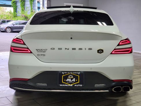 Used 2022 Genesis G70 2.0T w/ Prestige Package RWD image 4