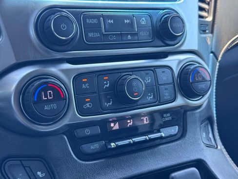Used 2018 Chevrolet Tahoe LT AWD/4WD image 15