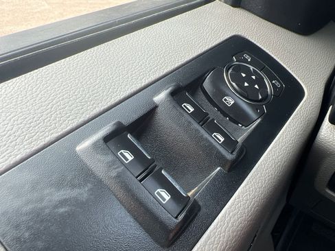 Used 2015 Ford F150 XL w/ Equipment Group 101A Mid AWD/4WD image 15
