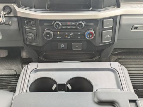 New 2026 Ford F450 XL w/ XL Chrome Package image 18