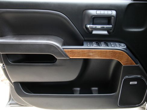 Used 2017 Chevrolet Silverado 3500 LTZ w/ Duramax Plus Package image 19