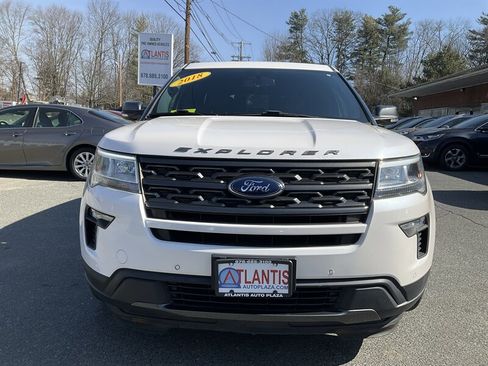 Used 2018 Ford Explorer XLT w/ Equipment Group 202A image 2