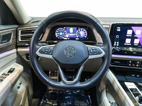 Used 2024 Volkswagen Atlas SEL Premium R-Line AWD/4WD image 16