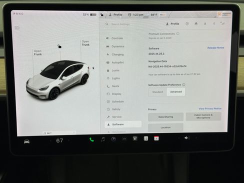 Used 2021 Tesla Model Y Long Range image 31