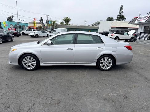 Used 2011 Toyota Avalon FWD image 8