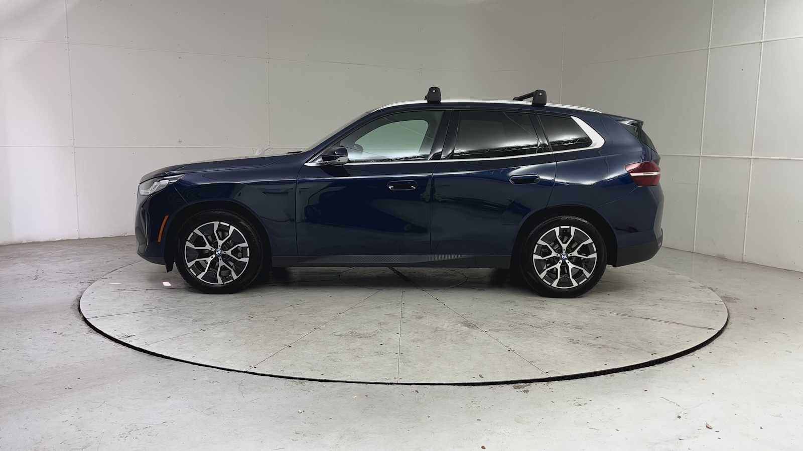 Used 2026 BMW X3 xDrive30i w/ Premium Package AWD/4WD image 5