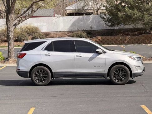 Used 2019 Chevrolet Equinox LT image 3