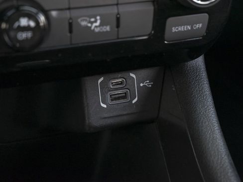 Used 2022 Jeep Compass Latitude image 25