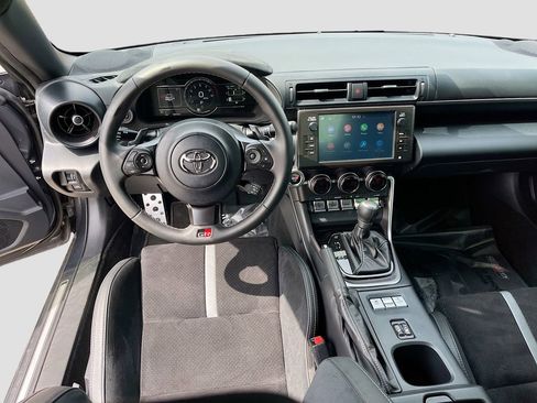 Used 2025 Toyota GR86 Premium image 21