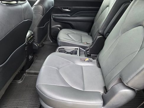 Certified 2026 Toyota Grand Highlander AWD image 27