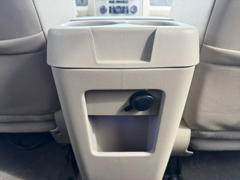 Used 2009 Ford Escape XLT FWD image 22