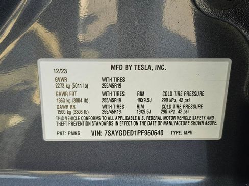 Used 2023 Tesla Model Y 2WD image 36