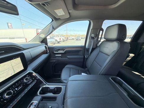 Used 2026 GMC Sierra 1500 Denali AWD/4WD image 11