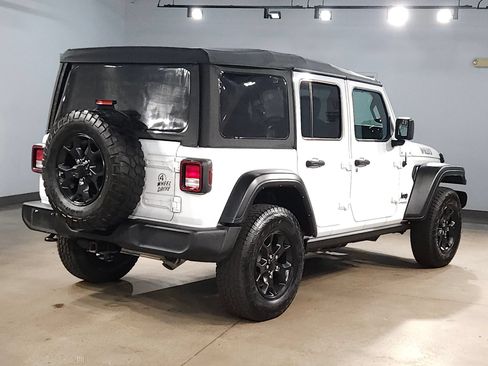 Used 2022 Jeep Wrangler Unlimited Sport AWD/4WD image 7