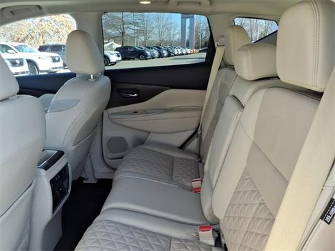 Certified 2019 Nissan Murano Platinum w/ Cargo Package image 6