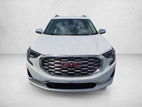 Used 2018 GMC Terrain Denali w/ Advanced Safety Package FWD image 2