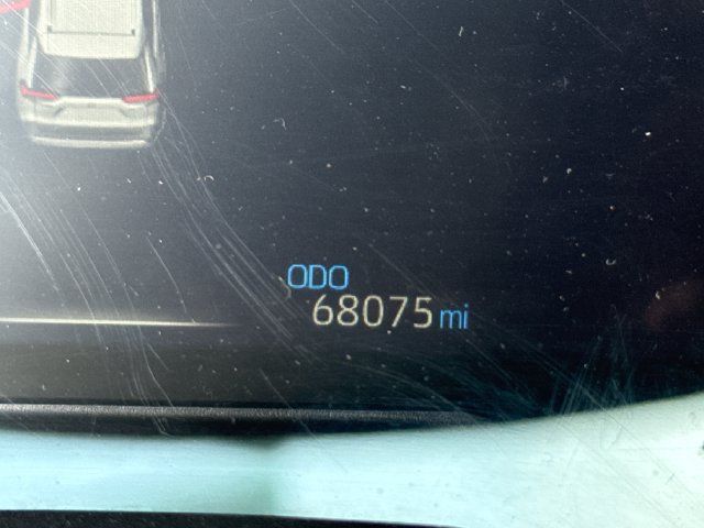 Used 2022 Toyota RAV4 Limited AWD/4WD image 26