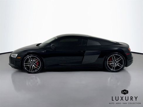 Used 2017 Audi R8 V10 image 9