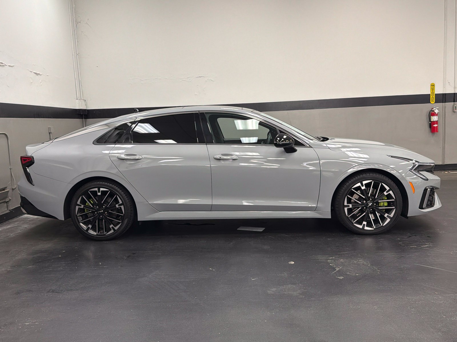 Used 2025 Kia K5 GT FWD image 3