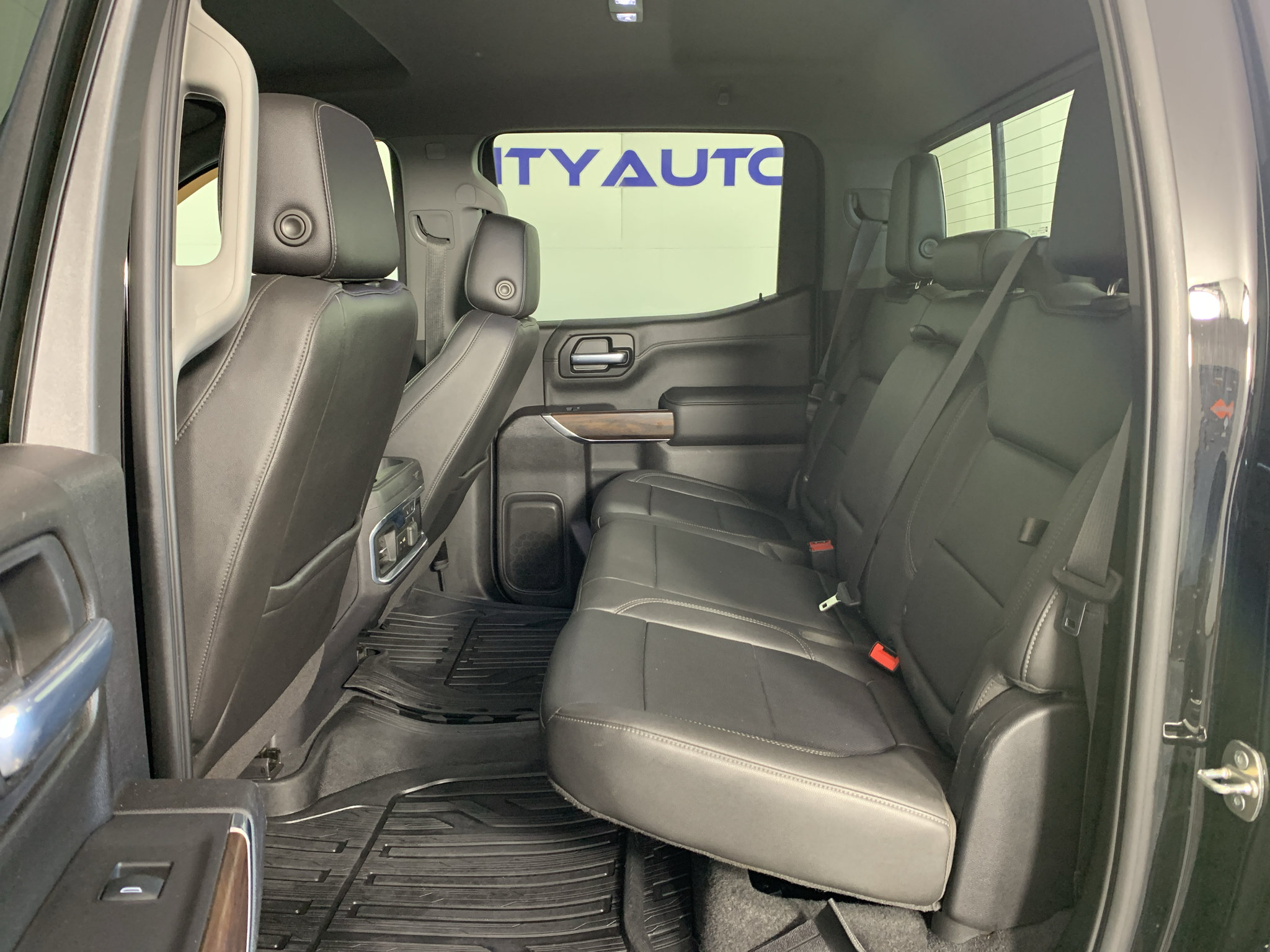 Used 2021 GMC Sierra 1500 SLT w/ SLT Premium Package AWD/4WD image 28
