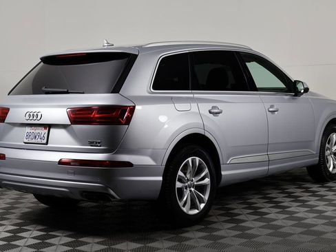 Used 2018 Audi Q7 3.0T Premium Plus image 4