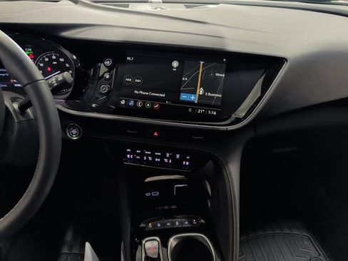 Used 2023 Buick Envision Avenir image 9