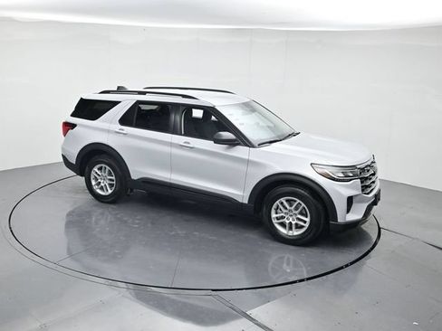 Used 2026 Ford Explorer Active RWD image 40