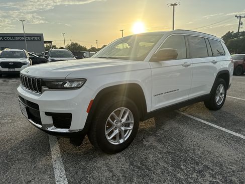 Used 2023 Jeep Grand Cherokee L Laredo w/ Trailer Tow Group (B) AWD/4WD image 7