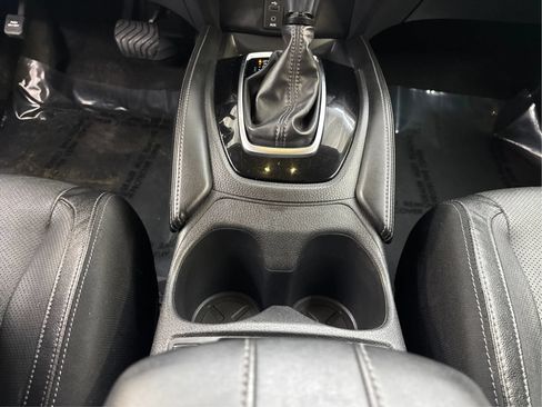 Used 2017 Nissan Rogue SL AWD/4WD image 22